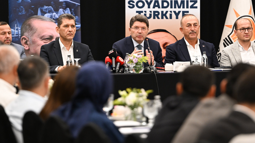 Avukatlarla bir araya gelen Bakan Tunç’tan önemli açıklama: Artık yapay zeka dönemine geçtik