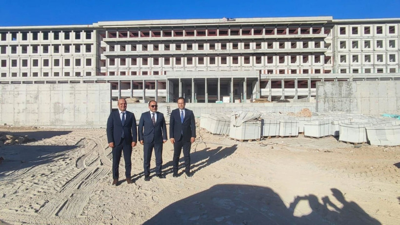 HSK Üyesi Serdar Ateş, deprem çalıştayı için Malatya'da! Adliye inşaatını yerinde inceledi