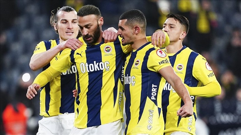Fenerbahçe’nin yeni yıldızı Kadıköy’e geliyor! Yeni sambacı kim? - Resim: 3