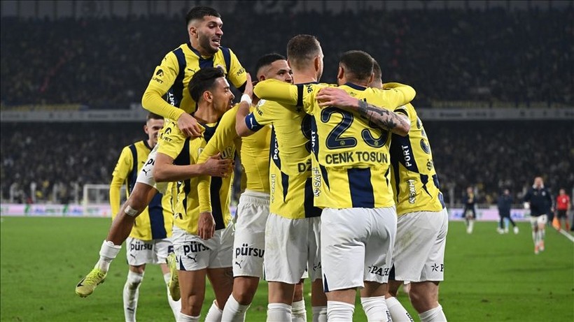 Fenerbahçe’nin yeni yıldızı Kadıköy’e geliyor! Yeni sambacı kim? - Resim: 1