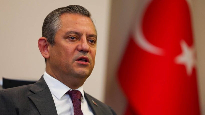 SIRRI SÜREYYA ÖNDER’İN SIRRI ÖLDÜKTEN SONRA ORTAYA ÇIKTI! Bir Cumhuriyet Şarkısı filminin senaryosu ona aitmiş - Resim: 3