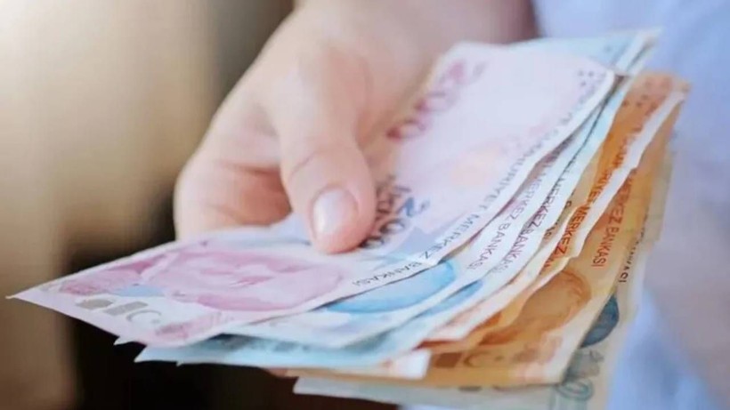 Bu bayram emeklinin yüzü gülecek! Maaşa ek 31.000 TL nakit desteği! - Resim: 1