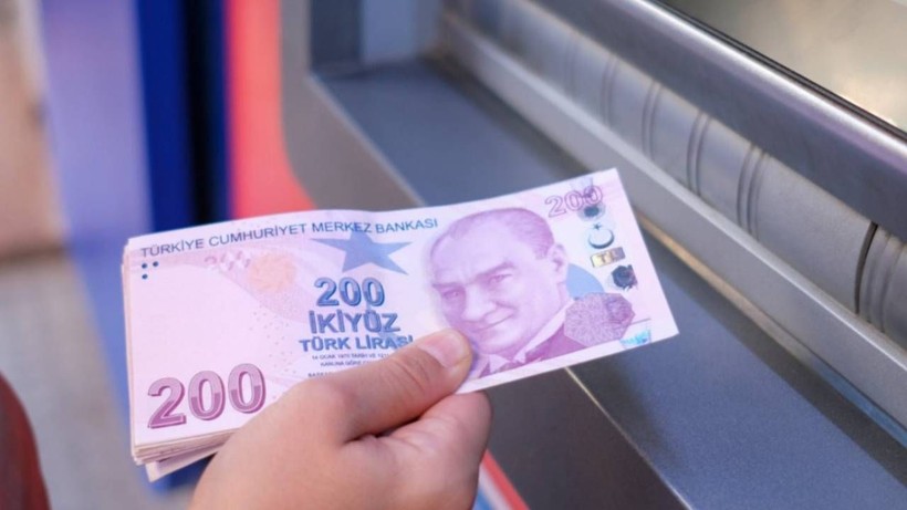 ERKEN EMEKLİLİK KAPIDA! SGK girişi 1999-2008 arasında olanlar dikkat: 49, 50, 58 yaş seçeneğiyle emekli olabilirsiniz! - Resim: 1