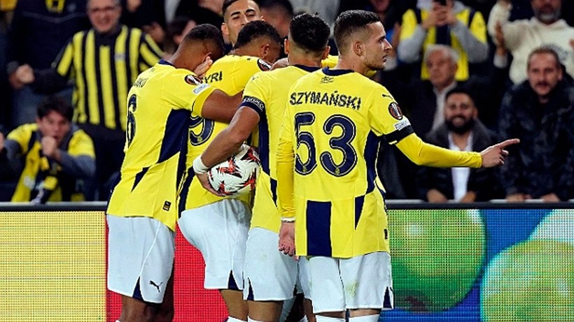 Dzeko, Djiku, Maximin… Ali Koç bizzat üzerlerini çizdi! Fenerbahçe'de 16 yıldız gidiyor - Resim: 5