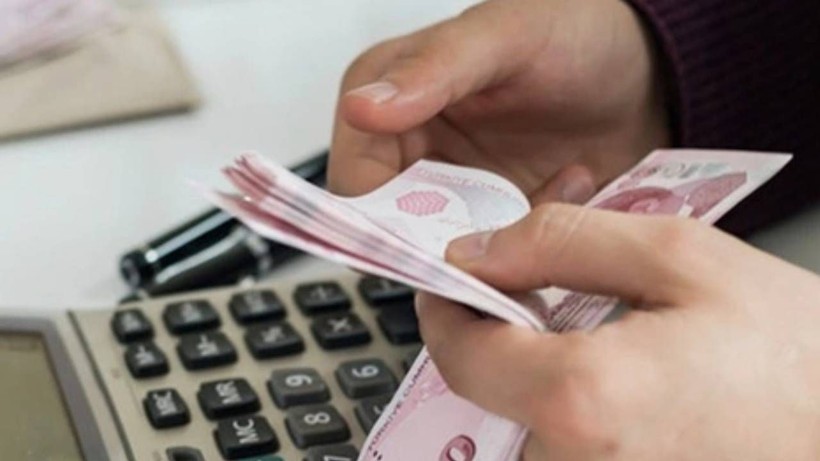 Çifte bayram kapıda: 4C, EYT, SSK ve Bağ‑Kur’luyu etkiliyor! Maaşı 14.469 TL’yi geçen herkese ek ikramiye yağmuru! - Resim: 6
