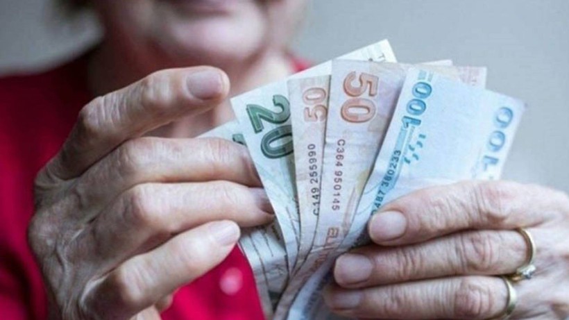 EYT’yi kaçıranlara büyük fırsat: 2.760 günlük prim jesti geliyor! Şimdi borçlanıp erken emekli olabilirsiniz! - Resim: 1