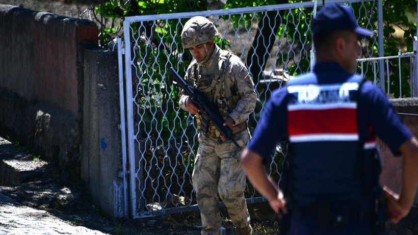 5 jandarma yaralanmıştı! Bağ evi patlama davasında keşif yapıldı - Resim: 5