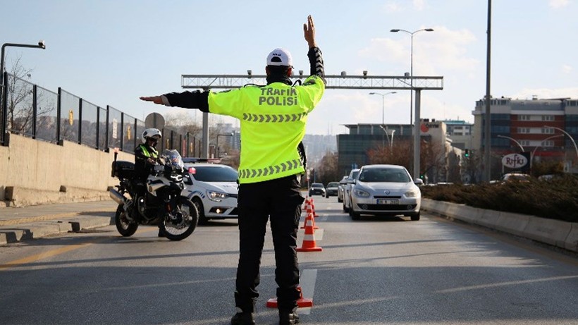 Makas atana 90 bin, ambulansa yol vermeyene 46 bin! Katlamalı ceza düzenlemesi geliyor: İşte tüm detaylar... - Resim: 3