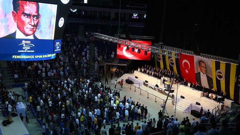 Fenerbahçe'de sürpriz görüşme! Mourinho'nun yerine Montella mı geliyor? - Resim: 2
