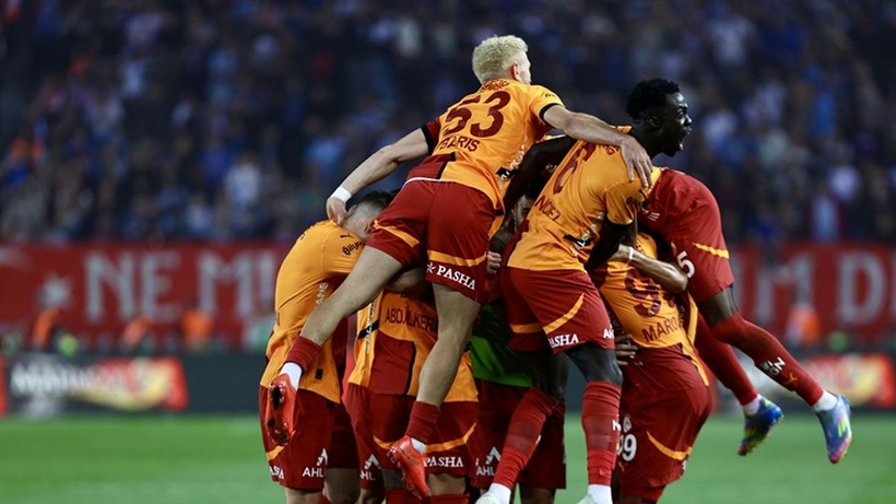 GALATASARAY SON DAKİKA HABERİ: Galatasaray taraftarı çılgına dönecek! Osimhen'i bile unutturacak yıldız geliyor! - Resim: 1