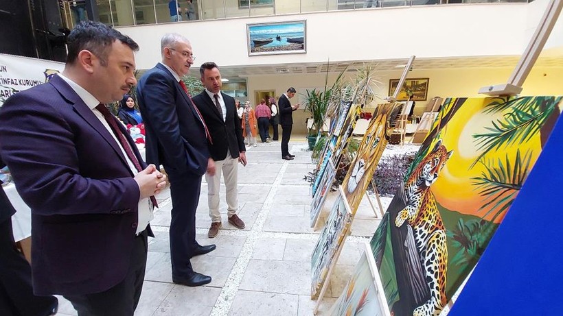 Başsavcı Kılıç konuşma yaptı! Adliye koridorlarında sanat sergisi - Resim: 3