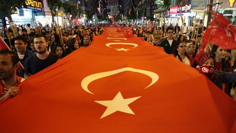 19 Mayıs coşkuyla kutlandı! Başsavcı Yeğin'den fener alaylı bayram - Resim: 3