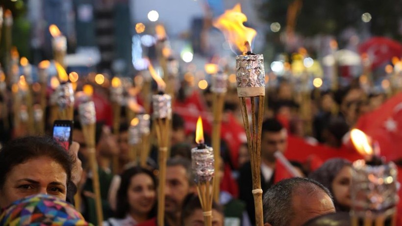 19 Mayıs coşkuyla kutlandı! Başsavcı Yeğin'den fener alaylı bayram - Resim: 2