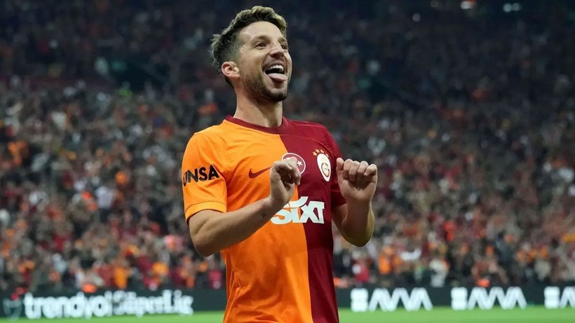 Dries Mertens kankasını ikna ediyor! Galatasaray'a bir dünya yıldızı daha! - Resim: 2