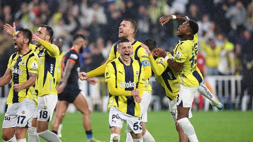 Fenerbahçe'deki ayrılık restoranda açıklandı! "İstanbul'dan gidiyorum" - Resim: 3