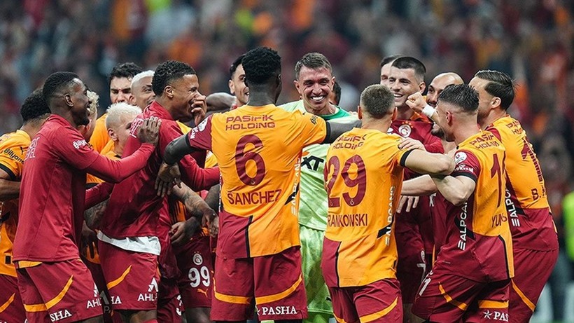 40 milyon Euro'luk yıldız savaşı! Galatasaray istiyordu, Fenerbahçe talip oldu - Resim: 1