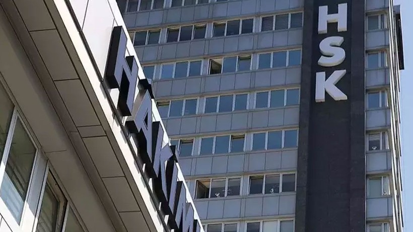 Topaç ve Demirel çiçeklerle uğurlanmıştı! HSK'da diğer üyelerin veda tarihi belli oldu - Resim: 1