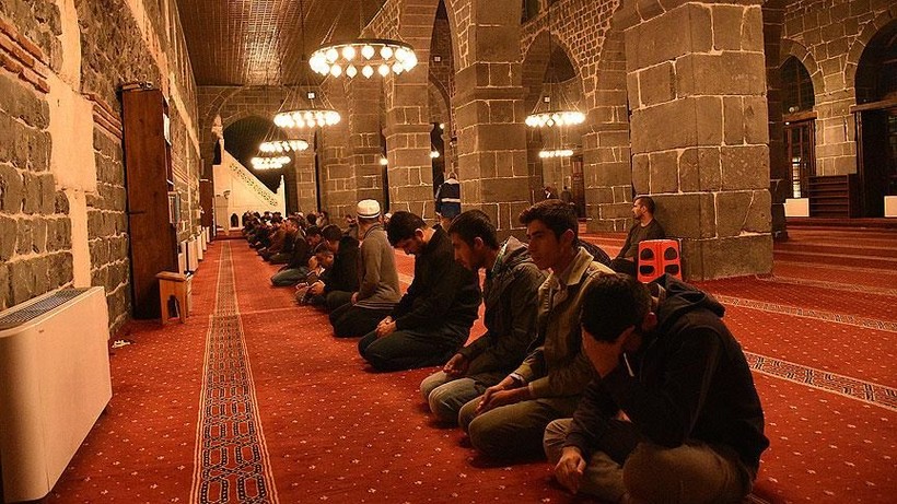 Arefe günü yapılacak ibadetler 2025: Arefe gününde hangi dualar okunur? İşte en faziletli zikir ve tesbihler - Resim: 2