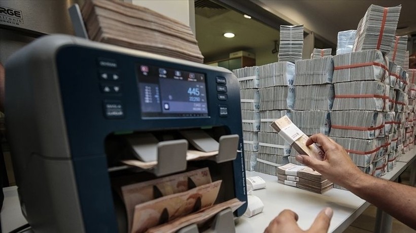 Kredi çekmeyi düşünenler dikkat! Bankalar faizleri yarıştırdı: 50 bin TL için aylık taksitler değişti! - Resim: 1