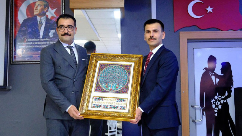 Dinar'da hakim ve savcılara yemekli veda! Adliye personelleri yalnız bırakmadı - Resim: 7