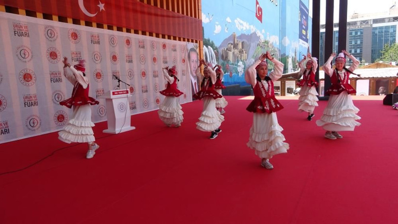 'Ürün ve El Sanatları Fuarı' kapılarını açtı! Açılış Vali Balcı ile Başsavcı Karahan'dan - Resim: 3