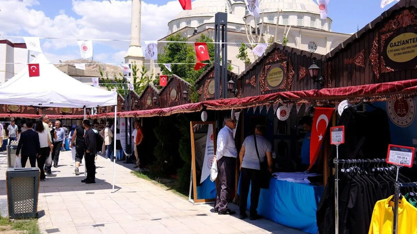 'Ürün ve El Sanatları Fuarı' kapılarını açtı! Açılış Vali Balcı ile Başsavcı Karahan'dan - Resim: 6
