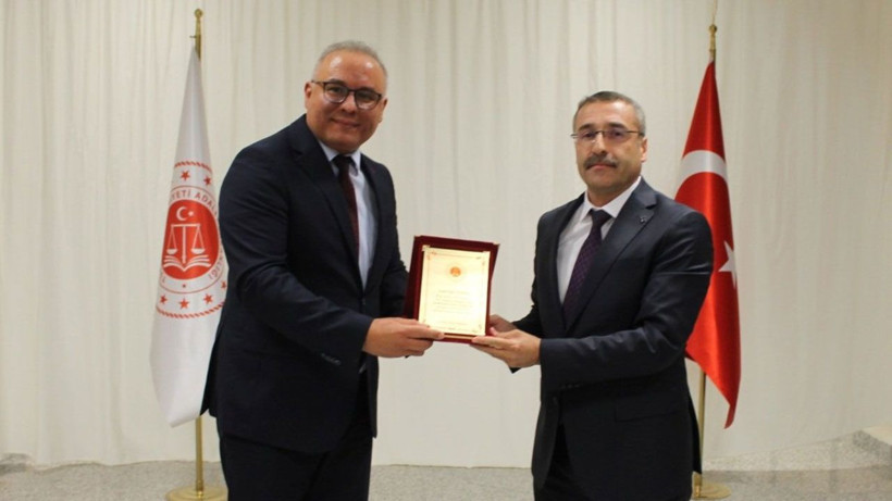 Van BAM'da veda yemeği! Başsavcı Şengöz ve hakimlere plaket verildi - Resim: 6
