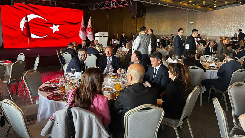 İstanbul’da HSK Üyesi Özdemir fırtınası! Yargı camiası yemekte buluştu - Resim: 3