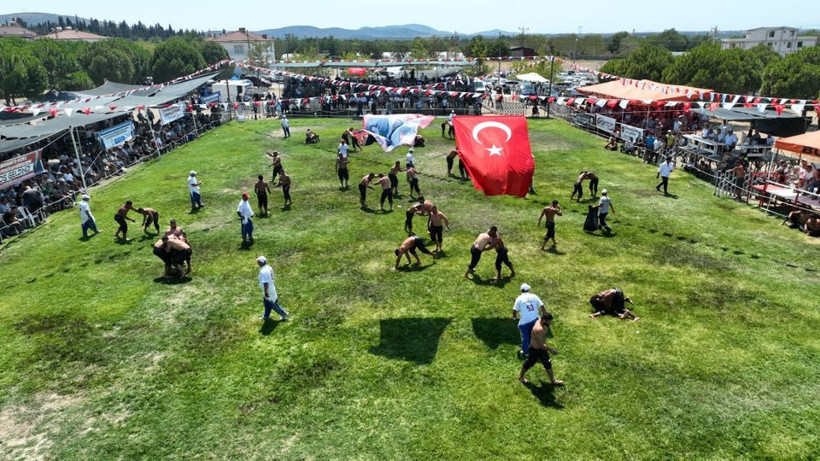 Burhaniye'de güreş heyecanı! Başsavcı Taş, tribünden izledi - Resim: 3