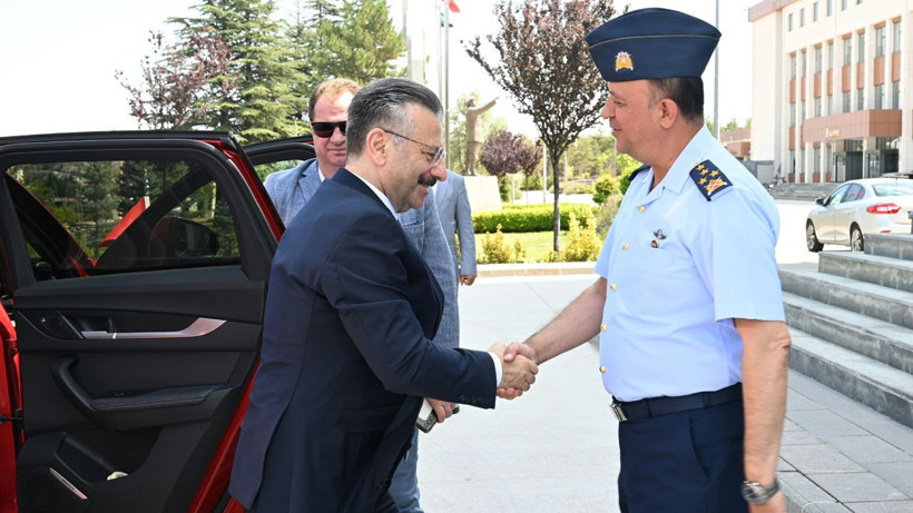 Vali Aksoy ile Başsavcı Karakülah'tan Orgeneral Güneykaya'ya ziyaret! - Resim: 2