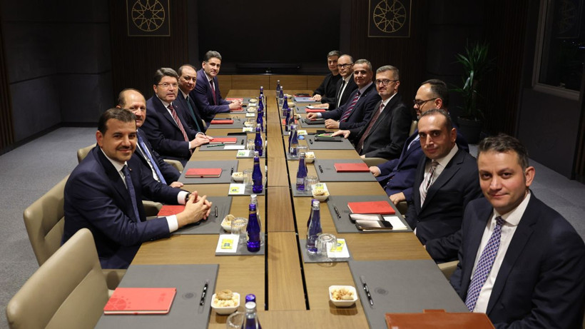 Bakan Tunç ile İletişim Başkanı Duran bir araya geldi - Resim: 3