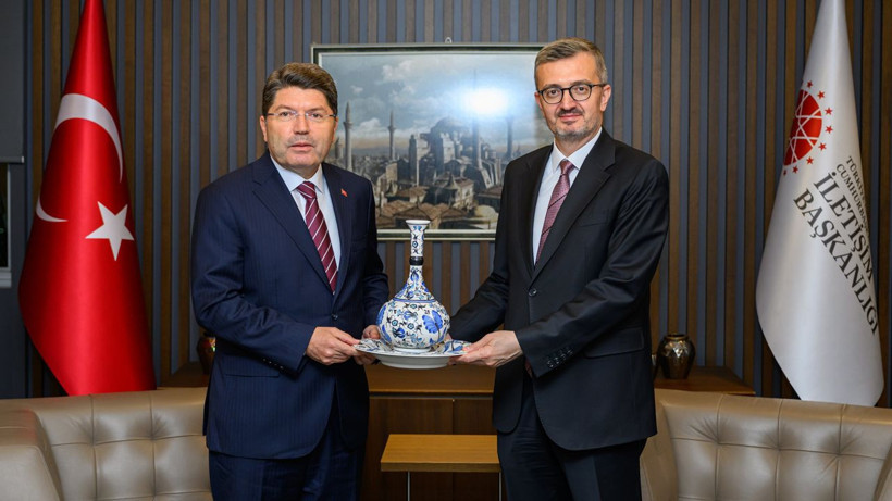 Bakan Tunç ile İletişim Başkanı Duran bir araya geldi - Resim: 4