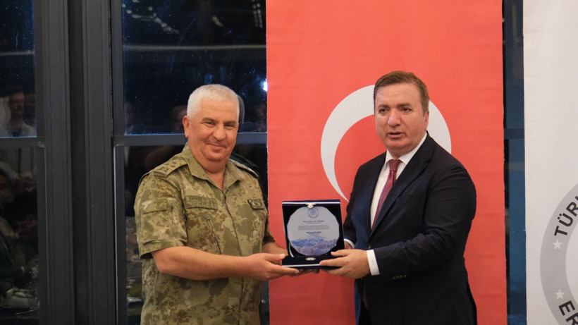 Emekliye ayrılan paşalara veda yemeği! Başsavcı Mustafa Değerli de katıldı - Resim: 1