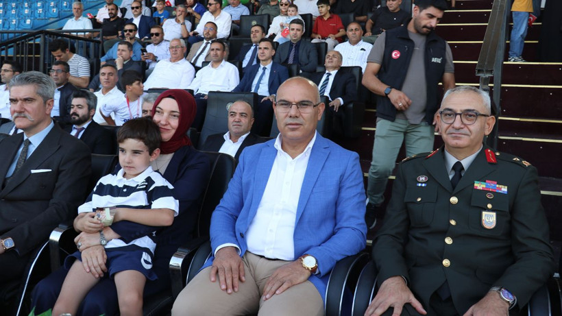 Askeri bandodan 30 Ağustos konseri! Başsavcı Adem Çalış tribünden izledi - Resim: 2