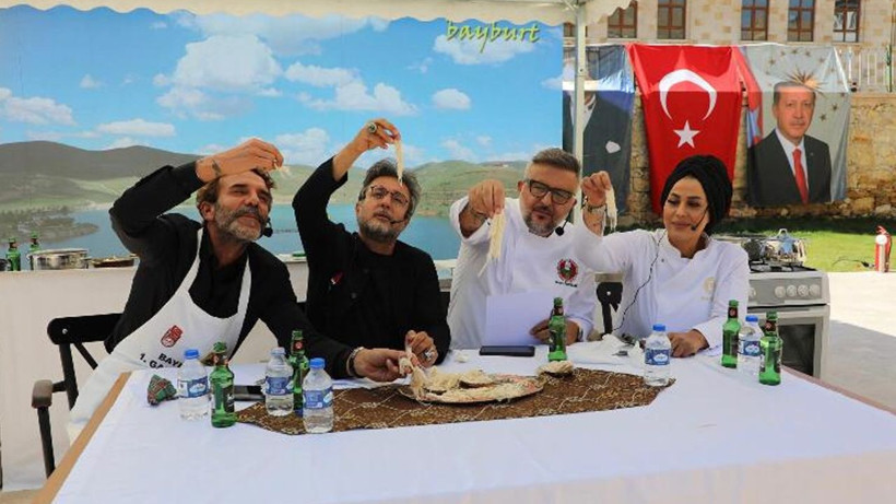 Başsavcı Burak Yılmaz gastronomi festivalinde! Ünlü şefler yemekleri değerlendirdi - Resim: 3