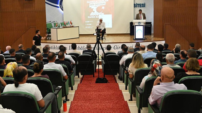 Şehit ve gazi yakınları ayakta alkışlandı! Başsavcı Huzeyfe Yücedağ da katıldı - Resim: 1