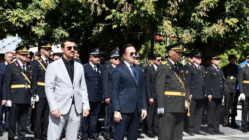 Malazgirt'te 30 Ağustos Zafer Bayramı törenle kutlandı - Resim: 6