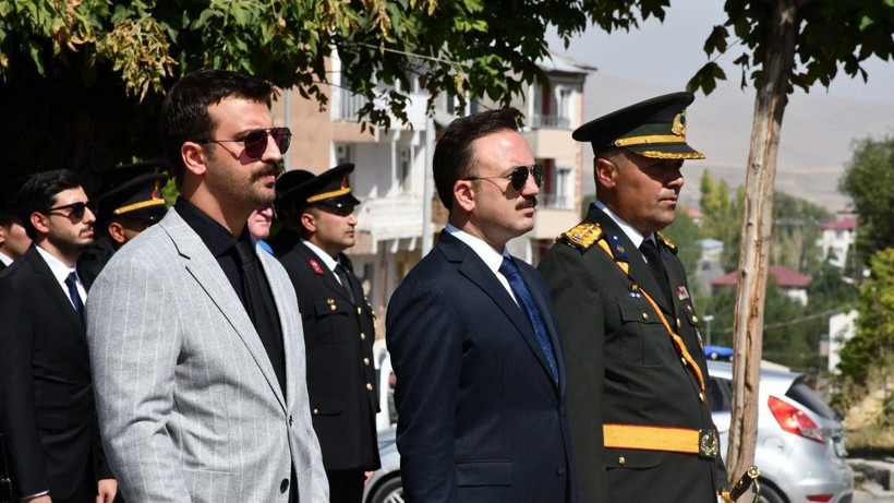 Malazgirt'te 30 Ağustos Zafer Bayramı törenle kutlandı - Resim: 2