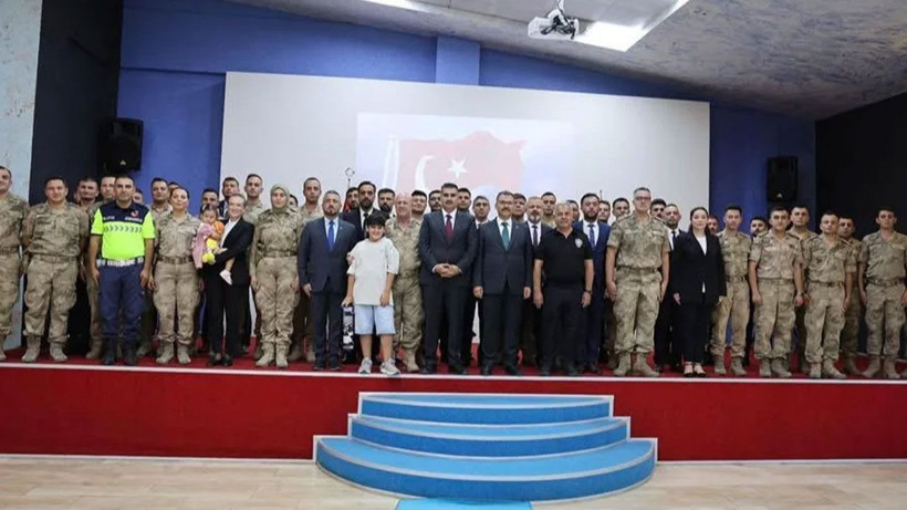 Tuğgeneralliğe terfi etmişti! Yeni rütbesini Vali Turan ve Başsavcı Dede taktı - Resim: 4