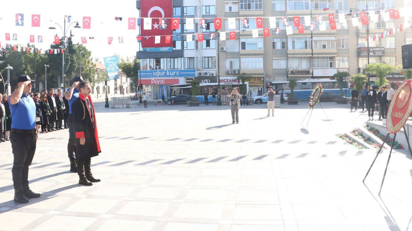 Burdur'da yeni adli yıl heyecanı! Yargı mensupları törende bir araya geldi - Resim: 1