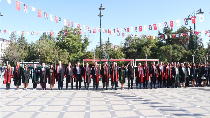 Burdur'da yeni adli yıl heyecanı! Yargı mensupları törende bir araya geldi - Resim: 2