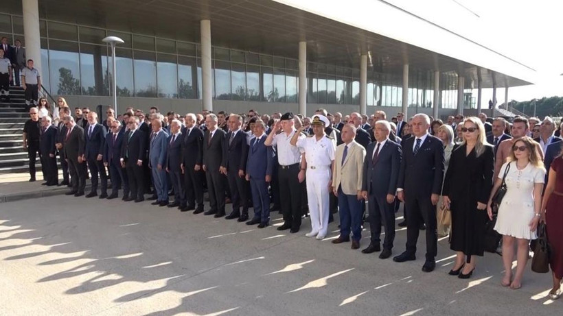 Bursa'da yeni adli yıl BAM'da coşkuyla kutlandı! Başsavcı Solmaz çelenk bıraktı - Resim: 2