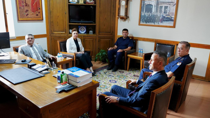 Vali Özarslan'dan Başsavcı Pektaş'a ziyaret - Resim: 2