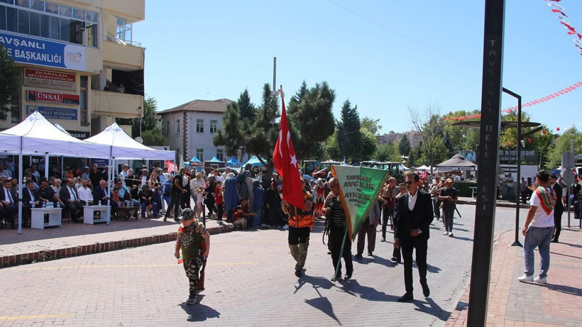 Tavşanlı'da kurtuluş töreni! Başsavcı Can ve Komisyon Başkanı Turan da katıldı - Resim: 3