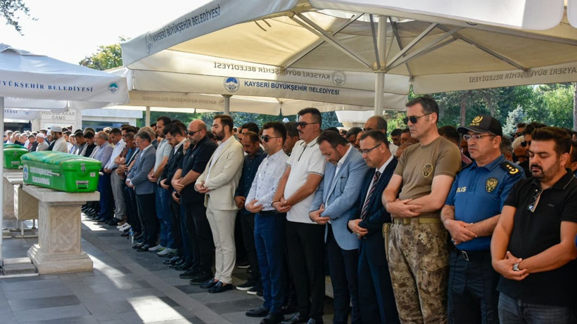 Başsavcı Korkmaz, ünlü yapımcının babasının cenaze törenine katıldı - Resim: 1