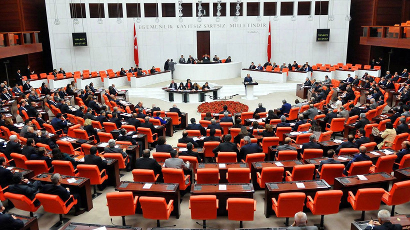 Yeni yargı paketinde köklü değişiklikler! Anne ve babaların cezaları da artıyor: Çocuk yargılamaları nasıl olacak? - Resim: 1