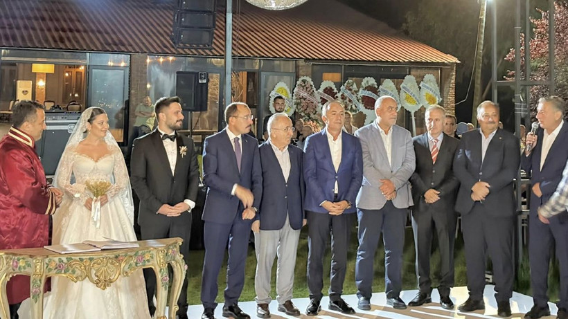 İl Tarım Müdürü Sağlam'ın oğlu evlendi! Başsavcı Mehmet Sabri Kılıç şahitlik etti - Resim: 1