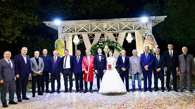 BAM Başsavcısı Yılmaz'ın mutlu günü! Oğlu dünya evine girdi - Resim: 1