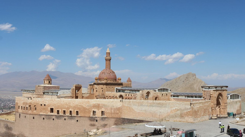 UNESCO Dünya Miras kapılarını sergi için açtı! Başsavcı Öztaş, açılış konuşmasını yaptı - Resim: 1