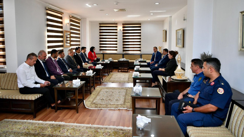 Ankara Valisi Vasip Şahin'den ilçe protokolüne ziyaret! Çalışmalar hakkında bilgi aldı - Resim: 4